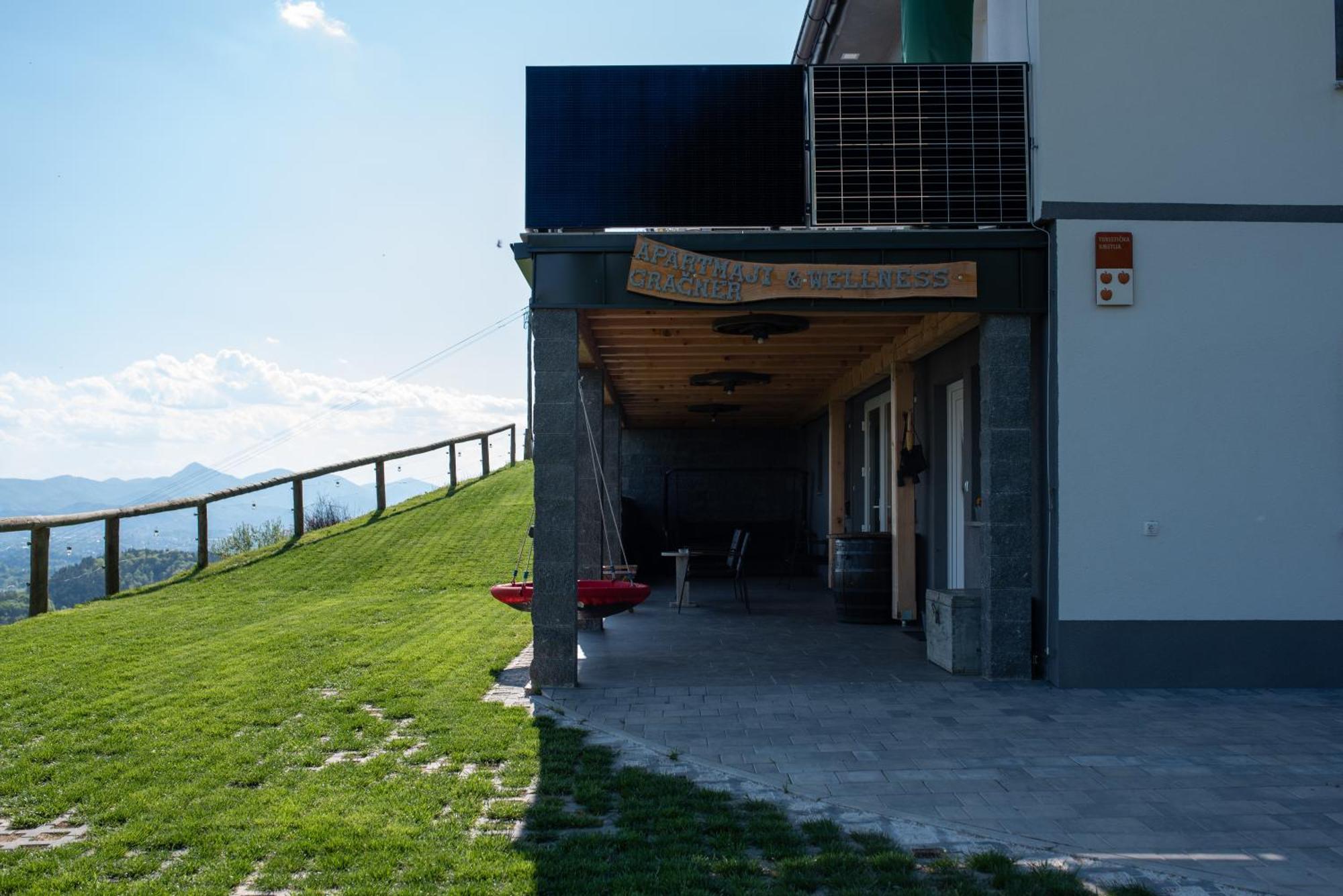 Apartmaji Gracner Dramlje Bagian luar foto